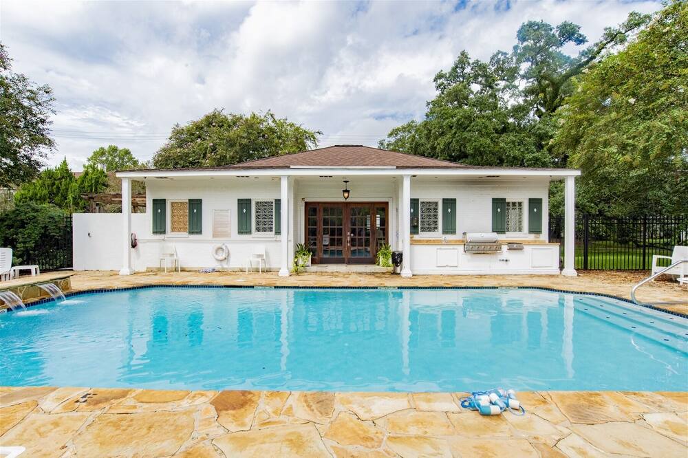 Photo of Outdoor in Mobile