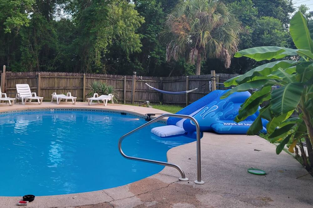 Photo of Outdoor in Gulf Park Estates