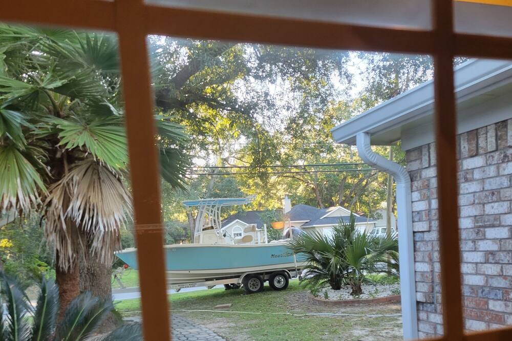 Photo of Outdoor in Gulf Park Estates