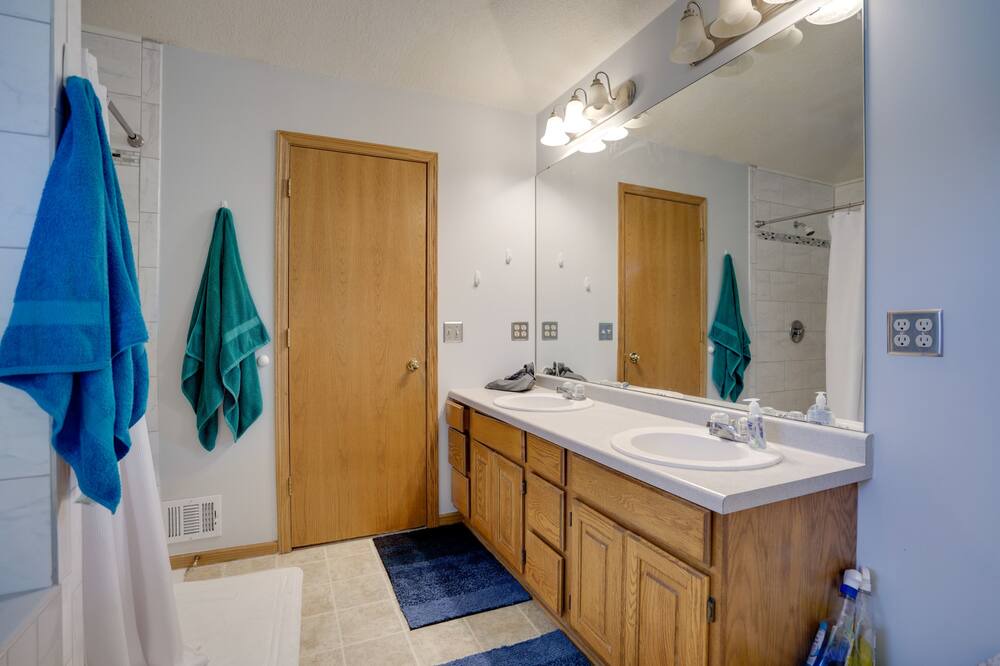 Photo of Bathroom in Woodbury