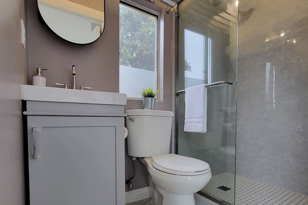 Photo of Bathroom in Covina
