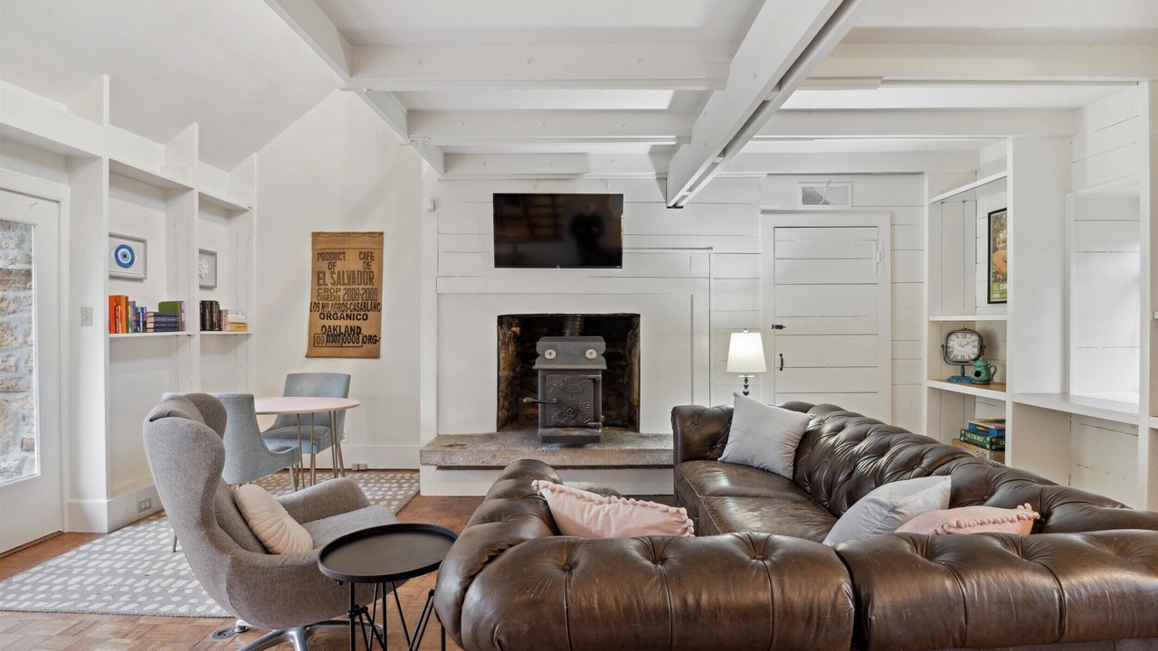 Photo of Livingroom in Pike Creek