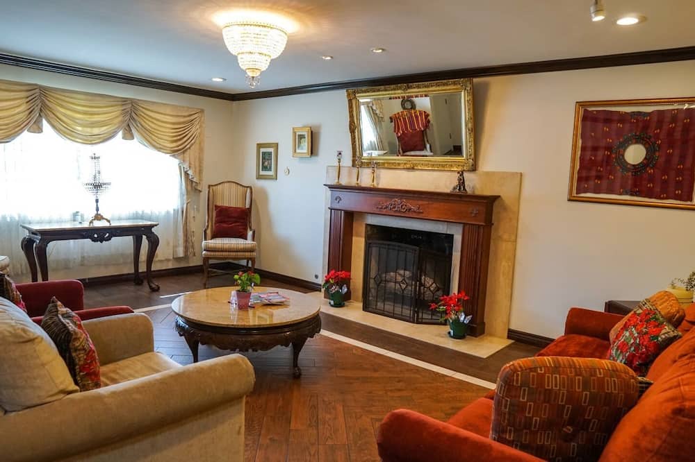 Photo of Livingroom in Camarillo