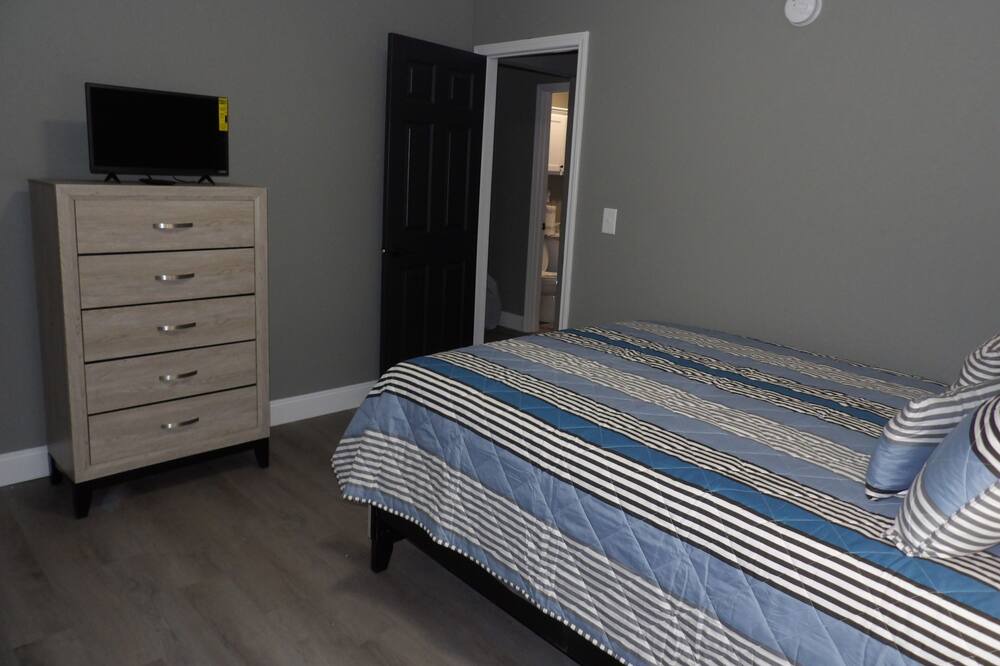 Photo of Bedroom in Pascagoula