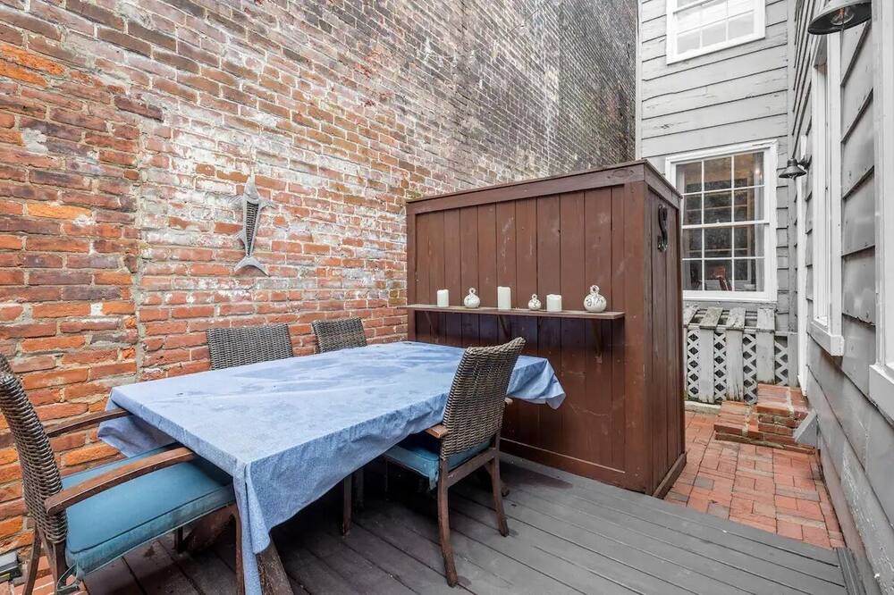 Photo of Outdoor in Old Town Alexandria