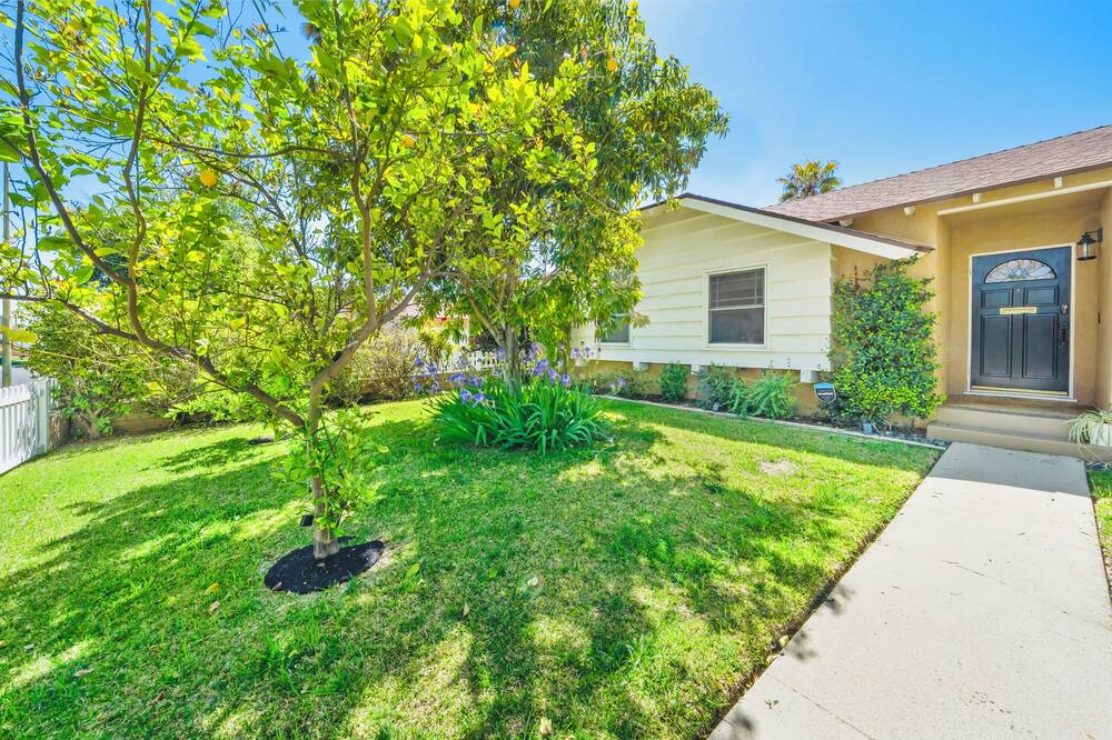 Photo of Outdoor in Northridge