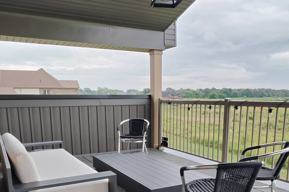 Photo of Outdoor in Carrying Place