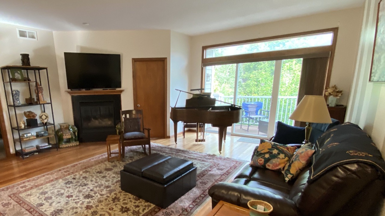 Photo of Livingroom in West St. Paul