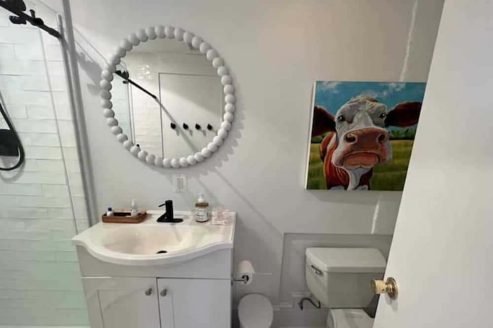 Photo of Bathroom in The Plains