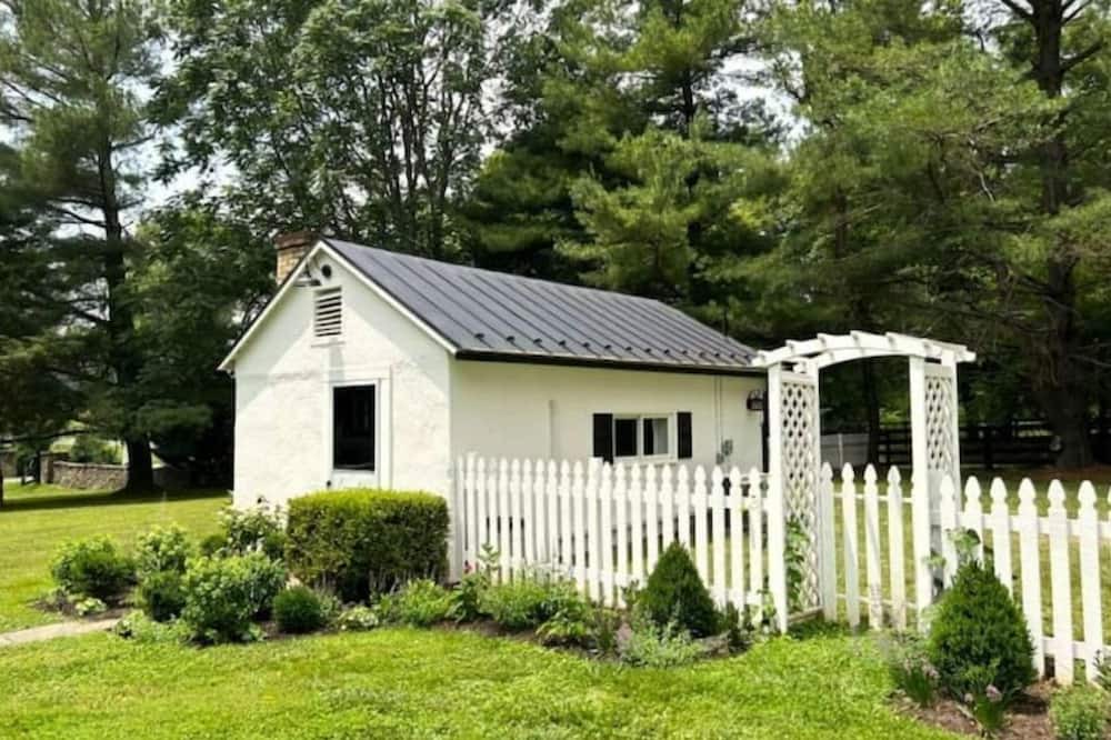 Photo of Outdoor in The Plains