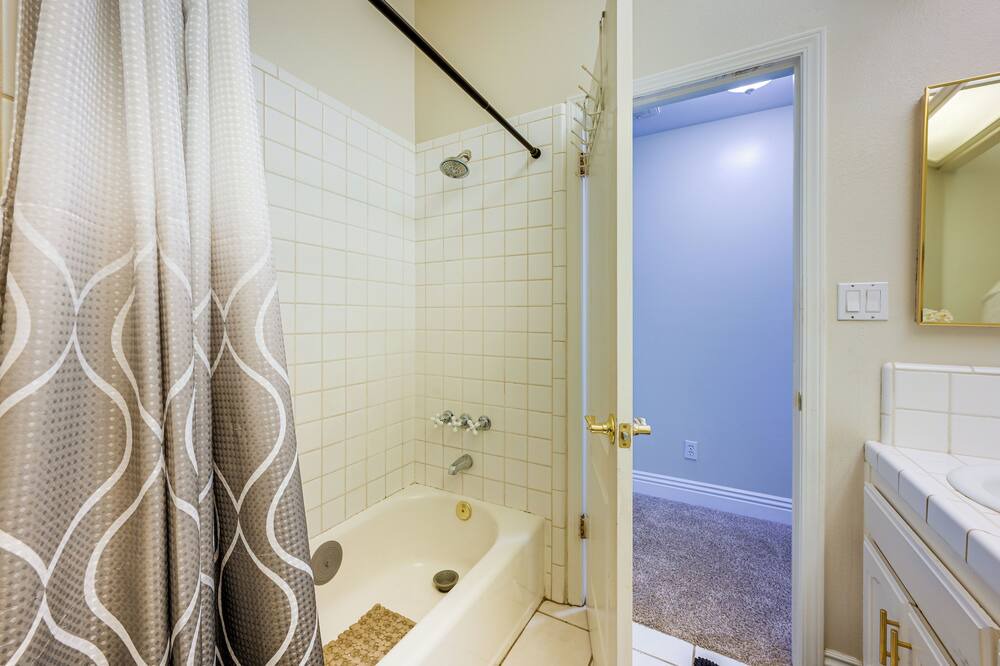 Photo of Bathroom in Greenacres