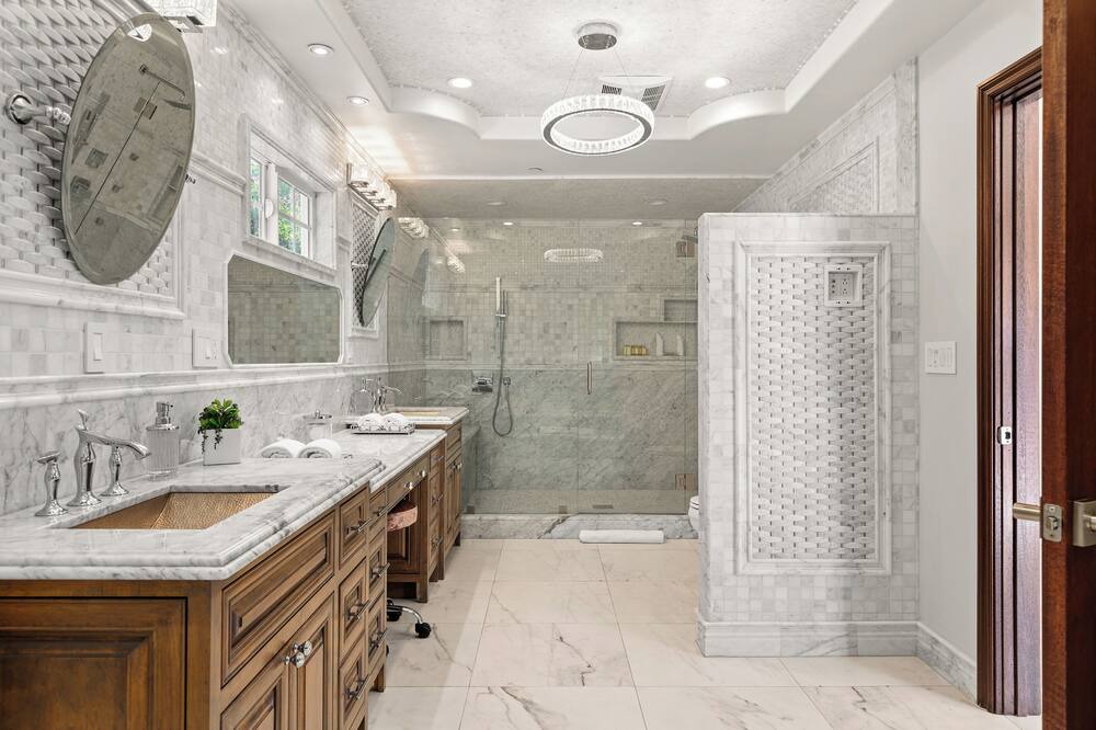 Photo of Bathroom in Woodland Hills