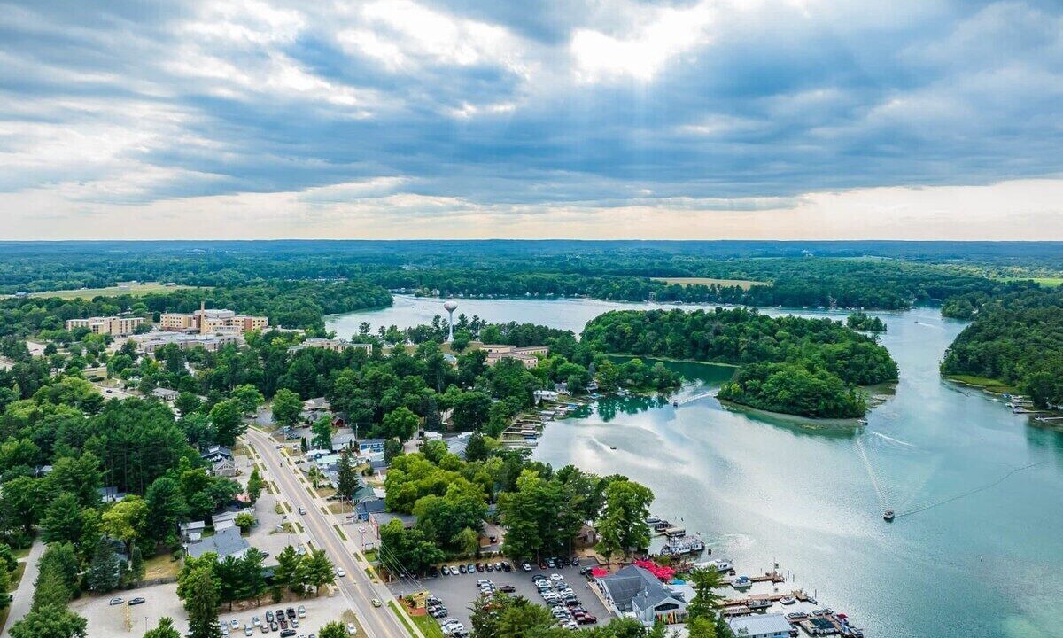 Photo of Outdoor in King