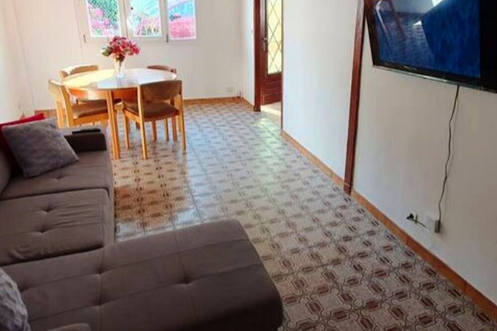 Photo of Livingroom in Goussainville