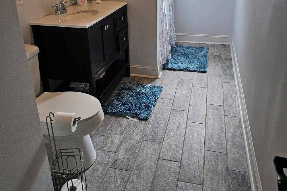 Photo of Bathroom in Bywater