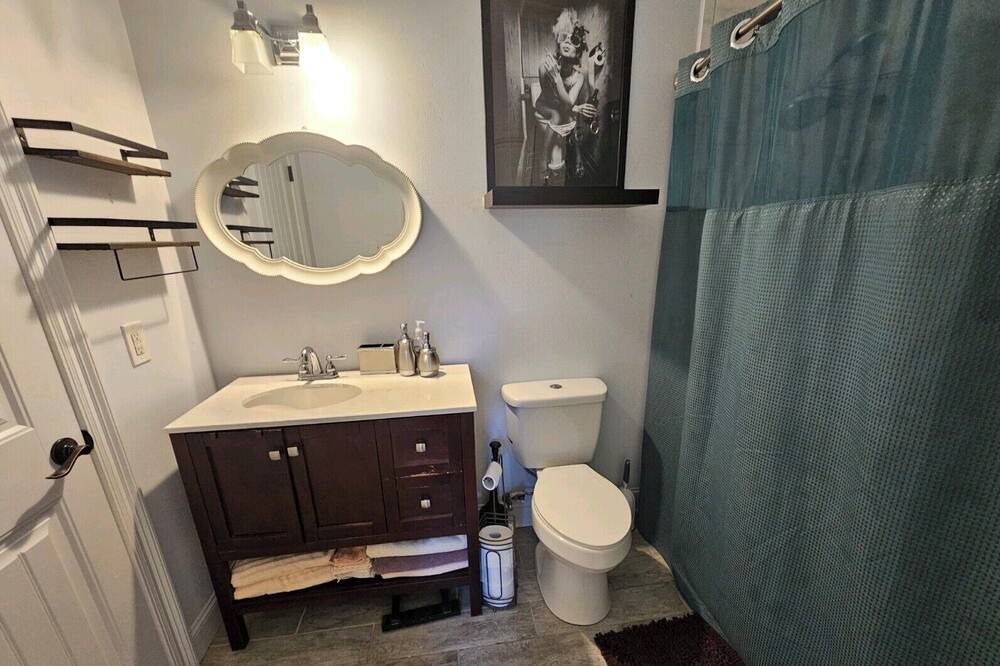 Photo of Bathroom in Bywater