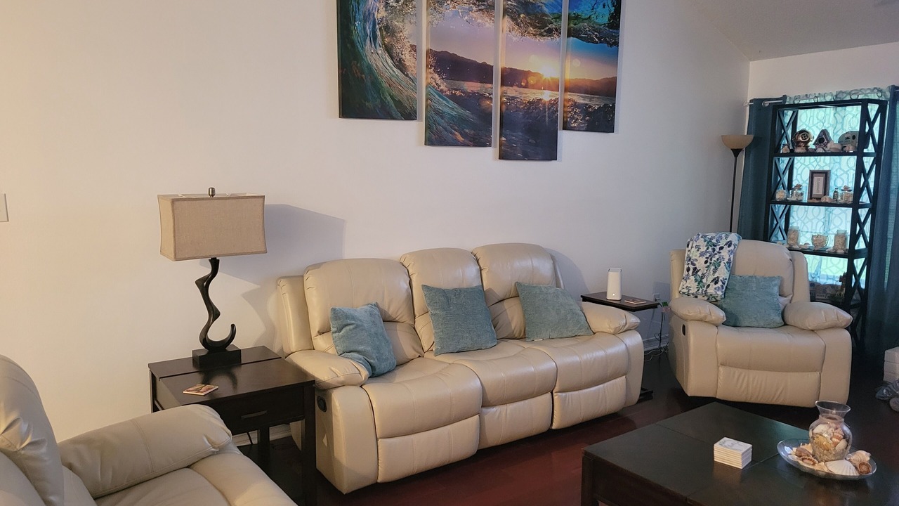 Photo of Livingroom in Gulf Park Estates