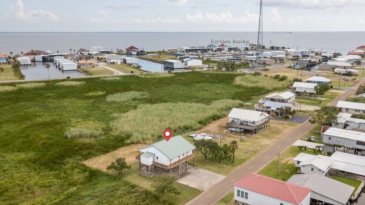 Photo of Outdoor in Cypremort Point