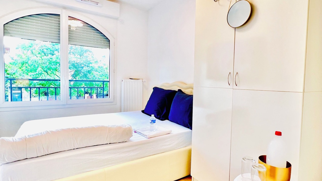 Photo of Bedroom in Le Blanc-Mesnil
