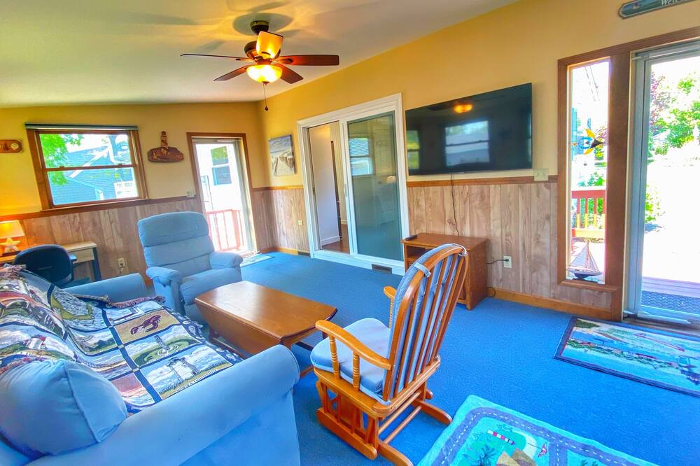 Photo of Livingroom in Teaticket