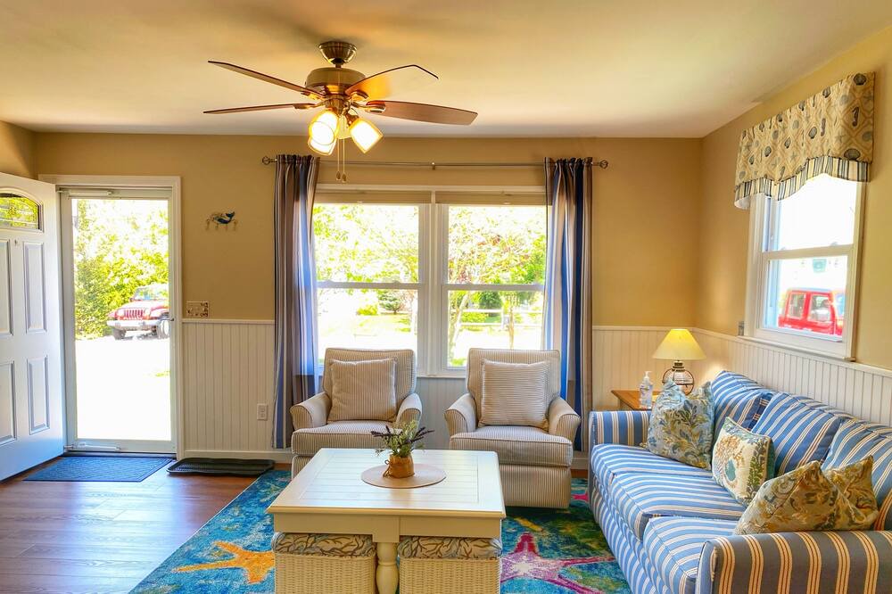 Photo of Livingroom in Teaticket