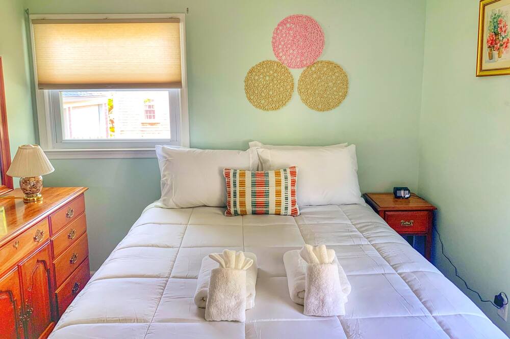 Photo of Bedroom in Teaticket