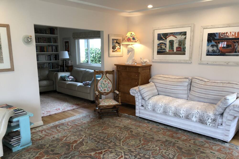 Photo of Livingroom in Sunset Park