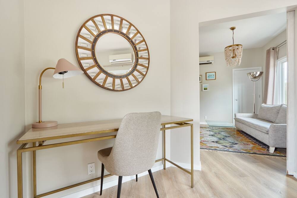 Photo of Bedroom in Beverly Hills
