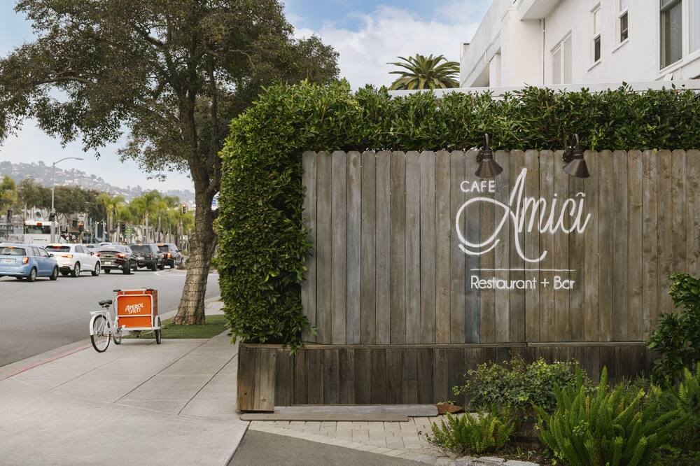 Photo of Outdoor in Beverly Hills