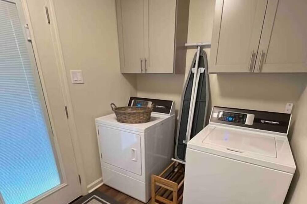 Photo of Bedroom in Mid City South