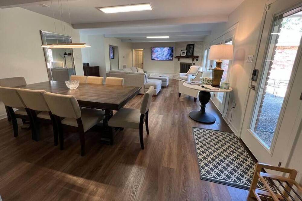Photo of Bedroom in Mid City South