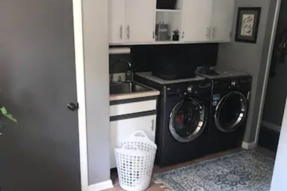 Photo of Kitchen in Bayport