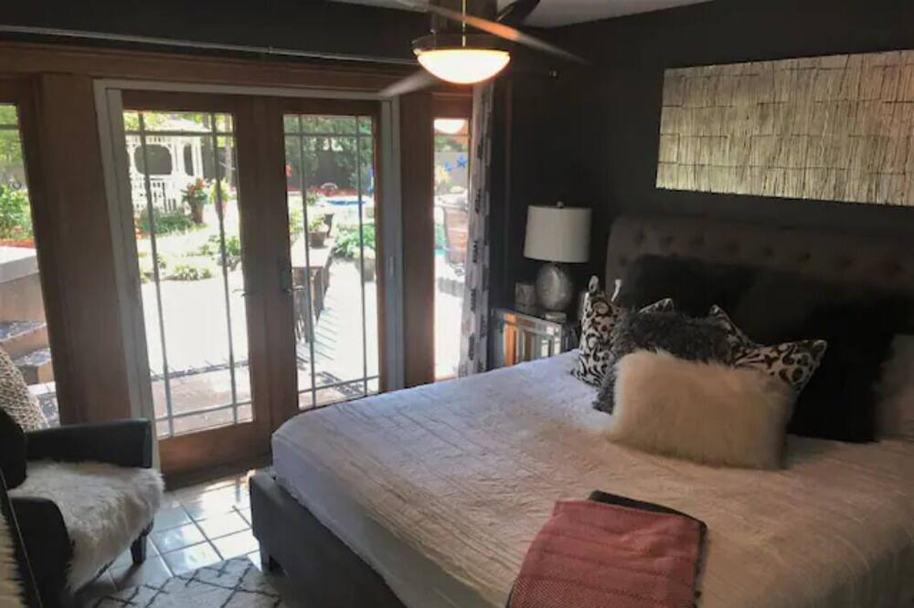 Photo of Bedroom in Bayport