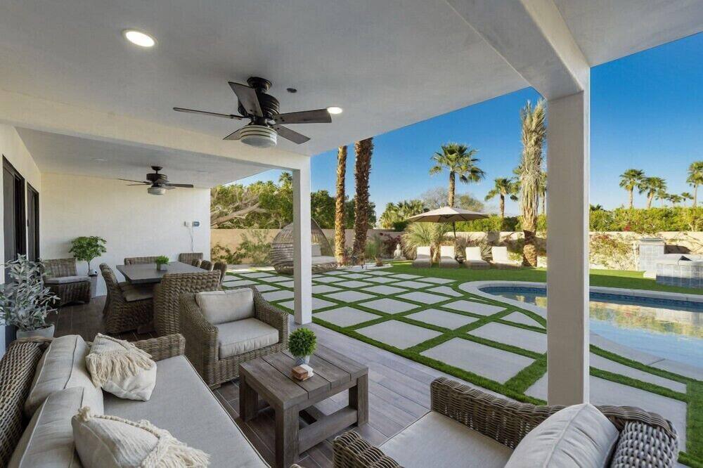 Photo of Outdoor in Magnesia Falls Cove