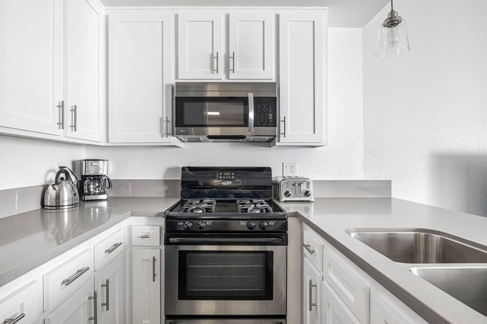 Photo of Kitchen in Beverly Grove