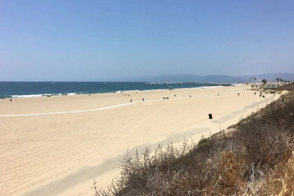Photo of Others in Playa Del Rey