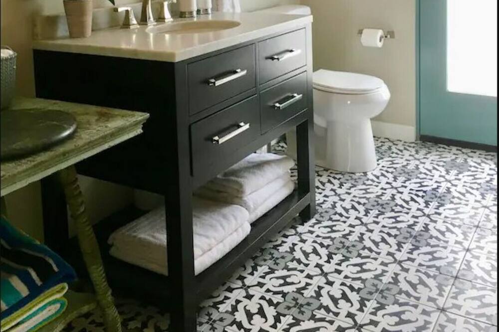 Photo of Bathroom in Playa Del Rey