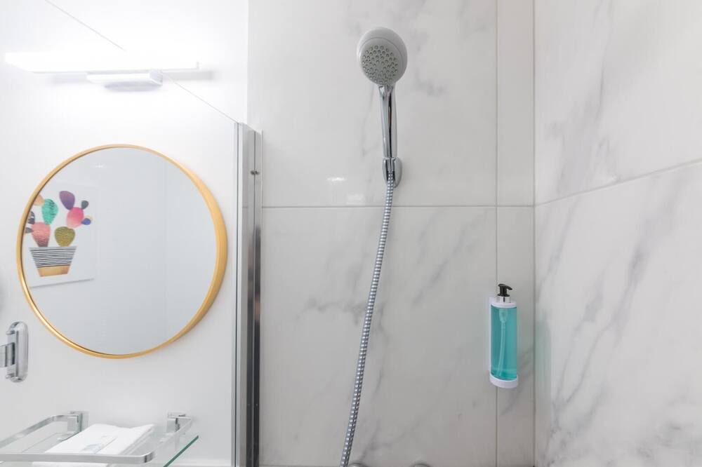 Photo of Bathroom in 15th Arrondissement