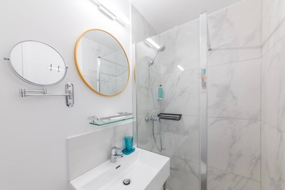 Photo of Bathroom in 15th Arrondissement