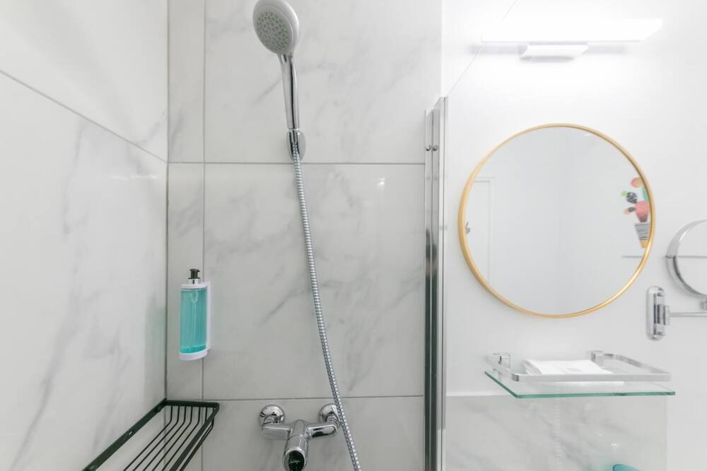 Photo of Bathroom in 15th Arrondissement
