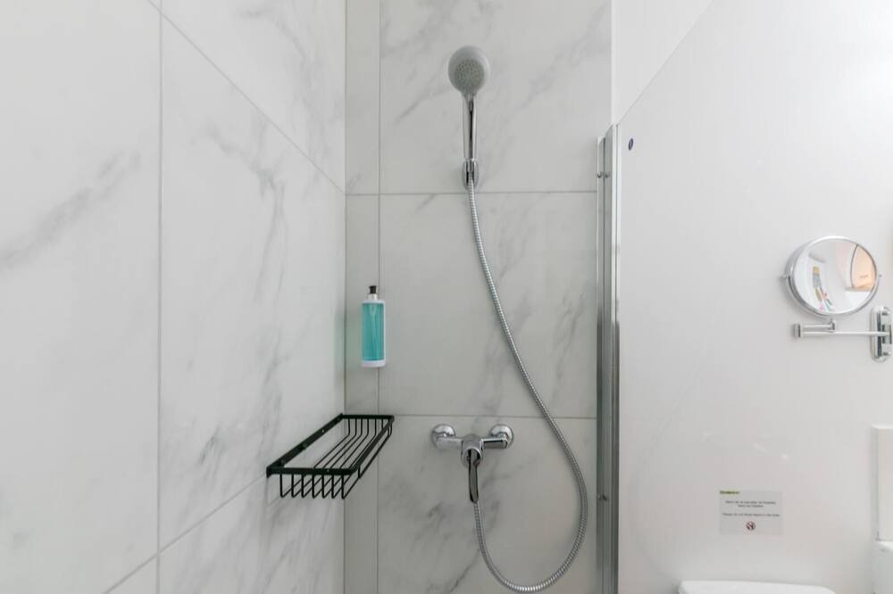 Photo of Bathroom in 15th Arrondissement