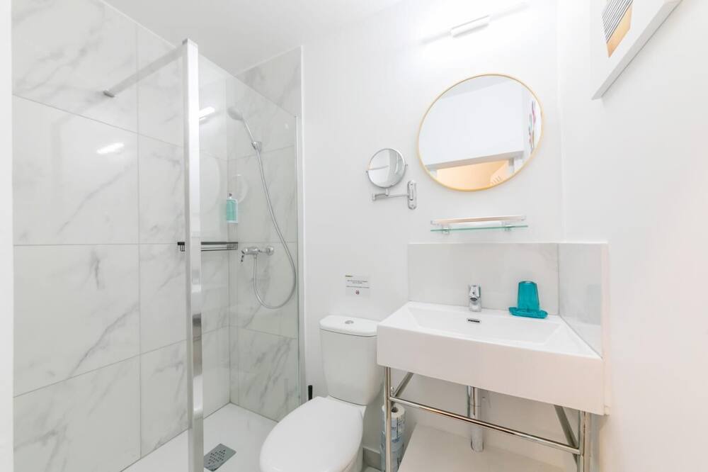 Photo of Bathroom in 15th Arrondissement