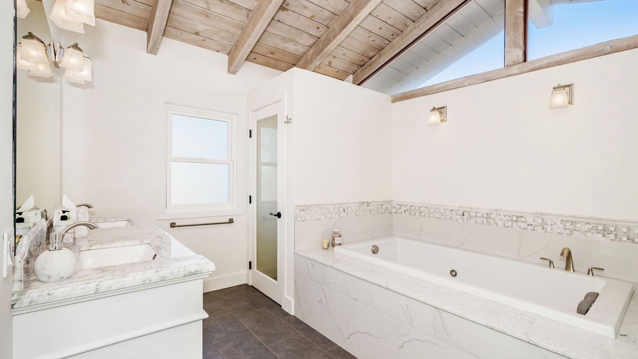 Photo of Bathroom in Via Marina