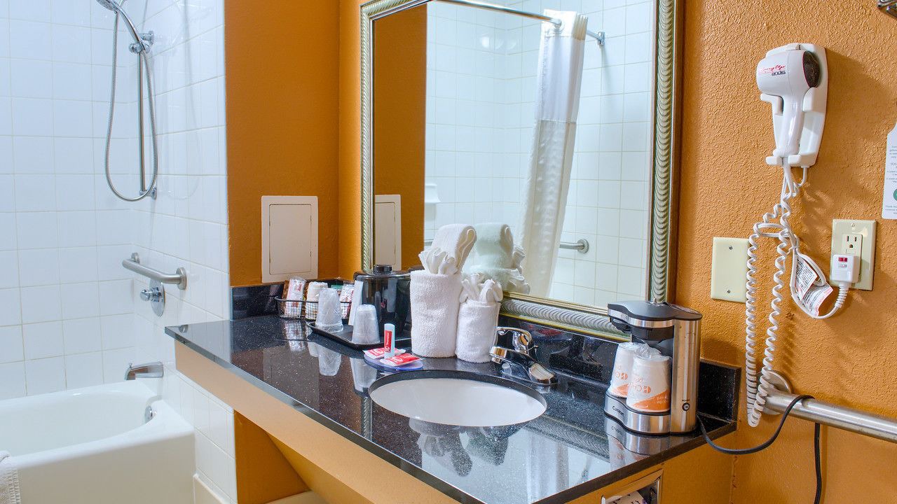 Photo of Bathroom in Kreole