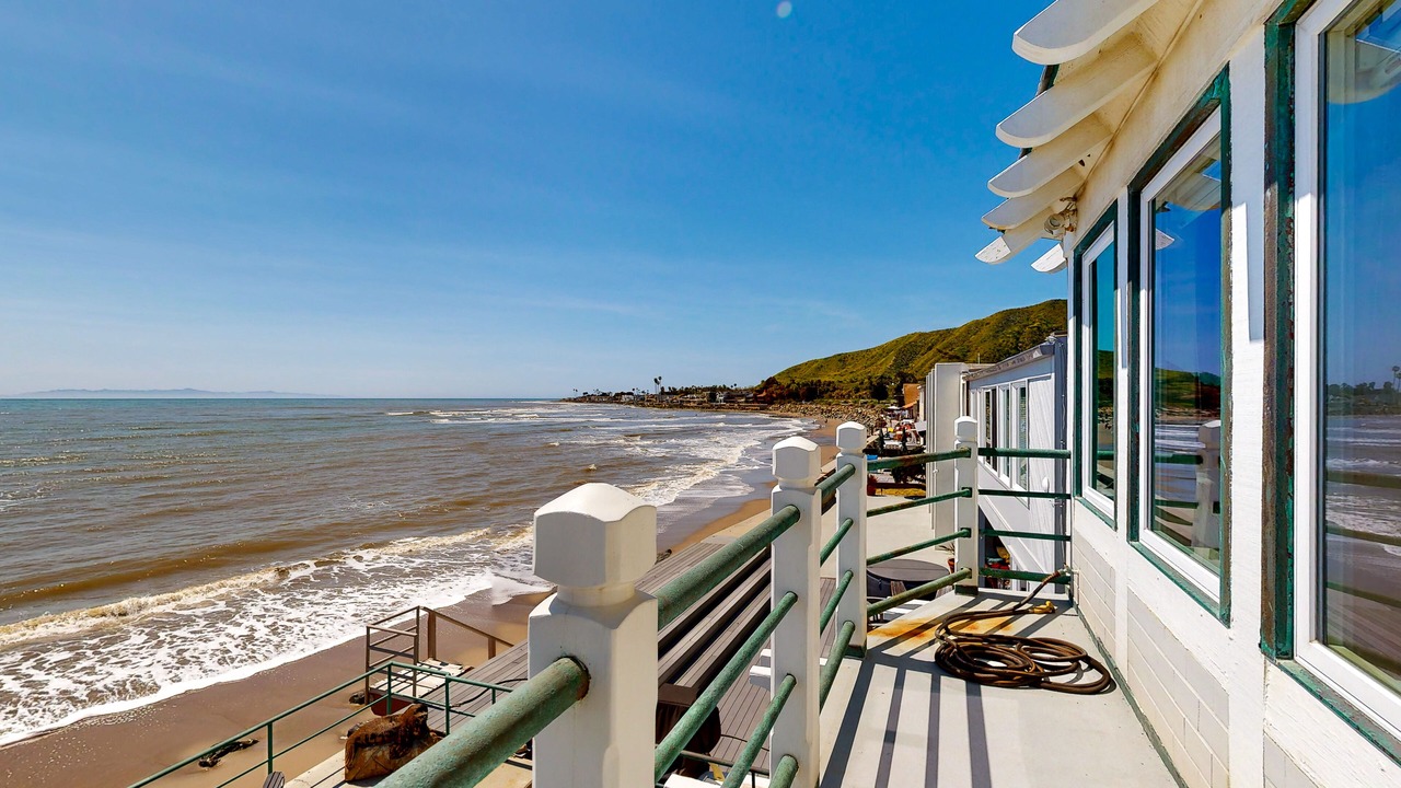 Photo of Outdoor in Faria Beach