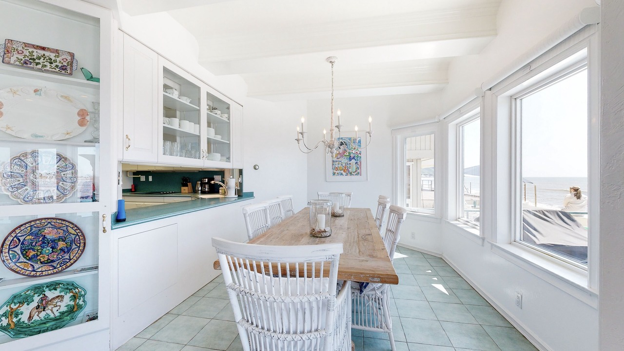 Photo of Kitchen in Faria Beach