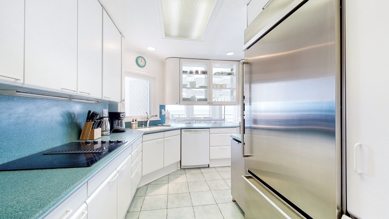 Photo of Kitchen in Faria Beach