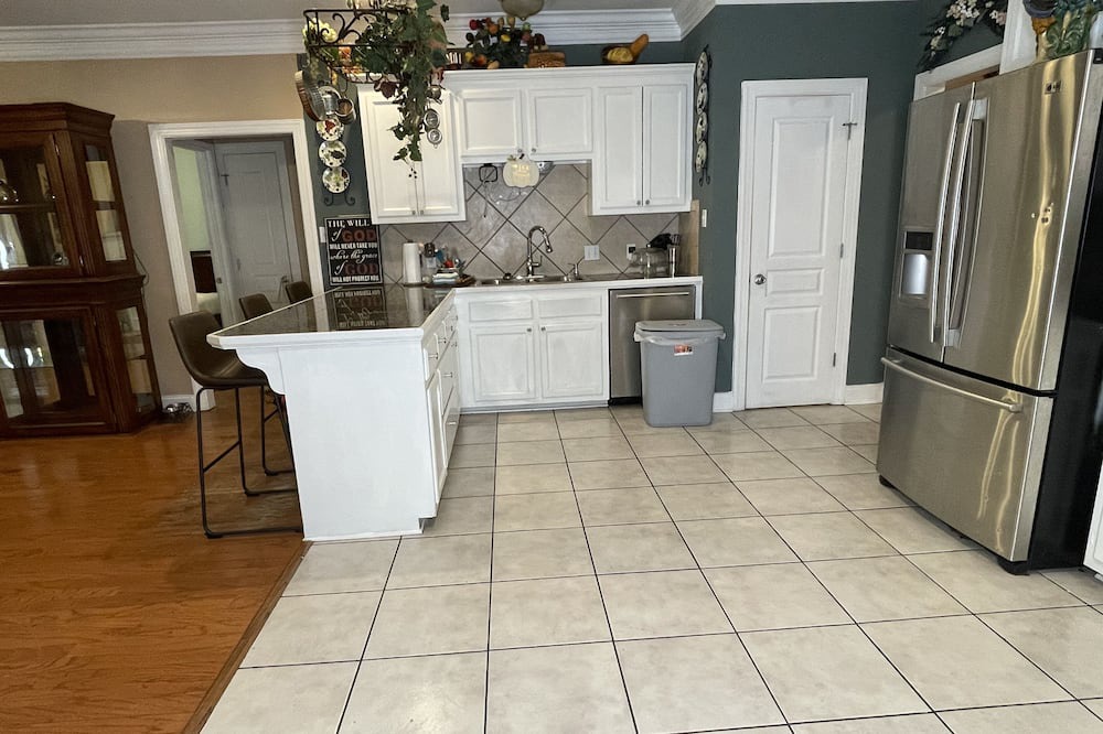 Photo of Kitchen in Port Allen