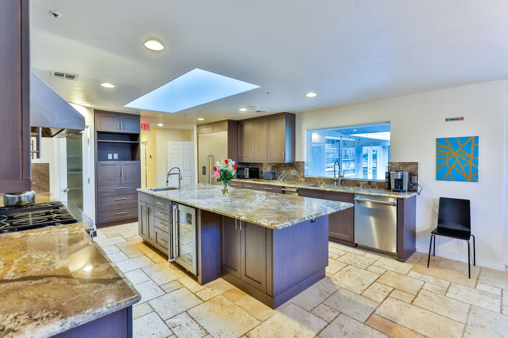 Photo of Kitchen in Agua Dulce