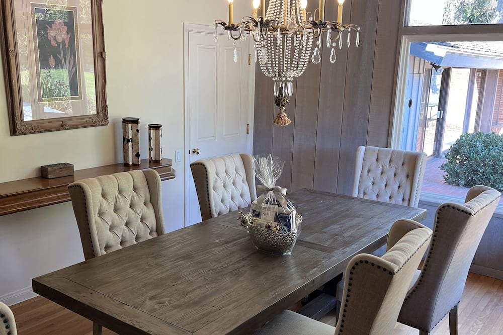 Photo of Bedroom in Hope Ranch